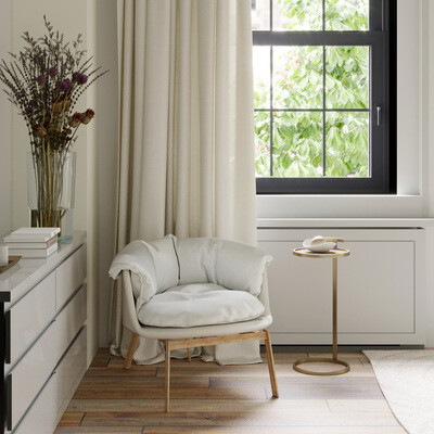 BRIGHT LIVING ROOM