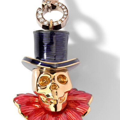 "Lucky skull" transformative key charm
