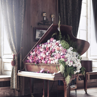 Sergey Omelyanenko – Render of the Day «A Million Not Scarlet Roses»